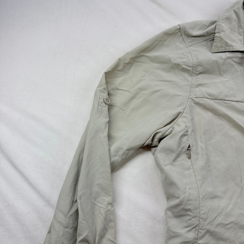 REI Co-op Sahara Tan Khaki Long Sleeve Hiking Shirt Womens Medium Venting Pocket - Picture 10 of 11